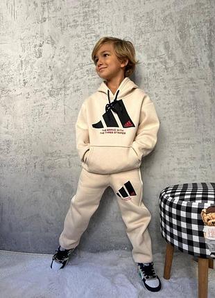 Спортивний костюм adidas тринитка начіс 110-116 бежевий