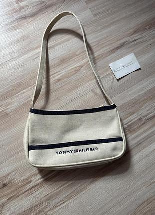 Оригина,женская  маленькая сумочка на плечо от tommy hilfiger