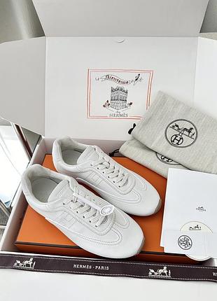 Жіночі кросівки hermes master