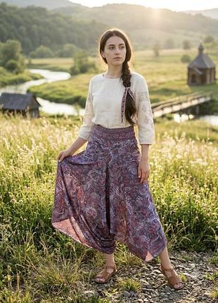 Шовкова індійська шовкова асиметрична спідниця