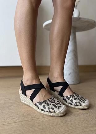 Leopard еспадрильї на танкетці jd williams