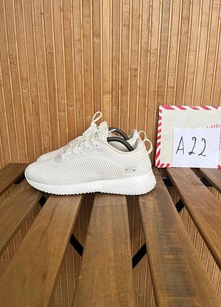 Кроссовки skechers bobs sport squad chaos