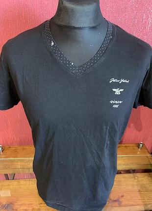Футболка з v подібним вирізом jeans yesed