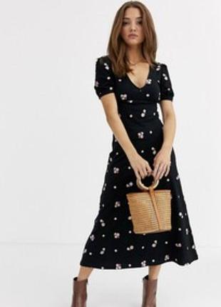 Комфортное с вышивкой платье 👗