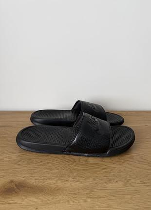 Чорні каці чоловічі найк nike benassi jdi slides in a black "triple black великий розмір 49.5