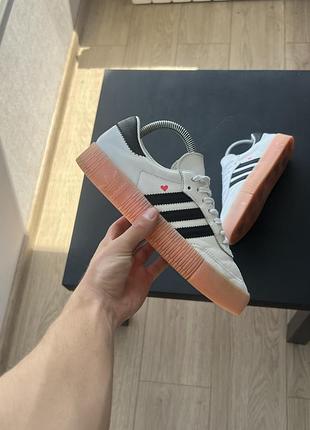 Кросівки adidas
