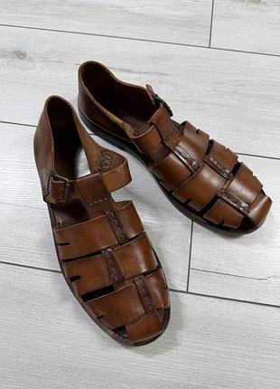 Стильні шкіряні чоловічі босоніжки сандалії russell&bromley