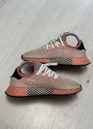 Оригінальні кросівки фірми adidas.розмір 40.бігові