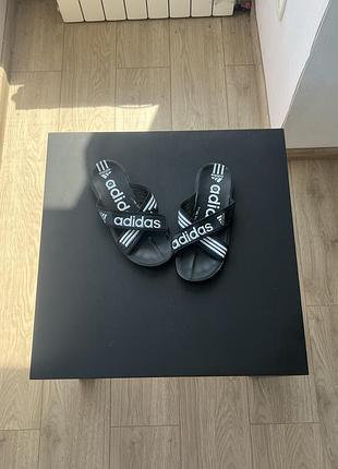 Тапки adidas