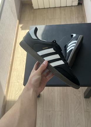 Кросівки adidas