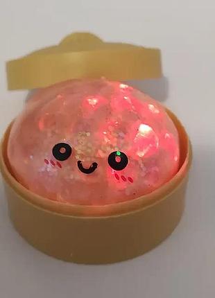 Игрушка 6 см. светится сквиш пельмень dumpling различные цвета