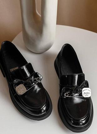 Туфлі жіночі vip collection лакові чорні 40