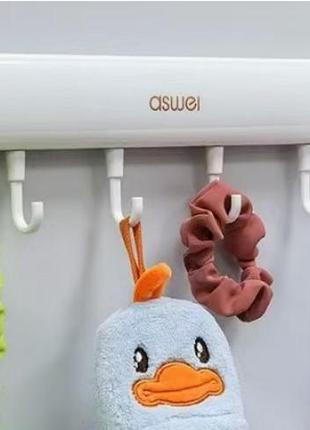 Настінна клейка вішалка з гачками towel hookly-839 (80)