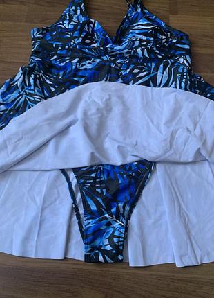 Новий кольоровий суцільний купальник з спідницею. 2xl, поліестер, еластан