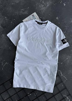 Чоловіча біла футболка з коротким рукавом calvin klein