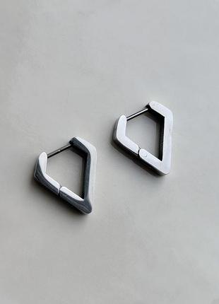 Середки silver smooth triangle 3