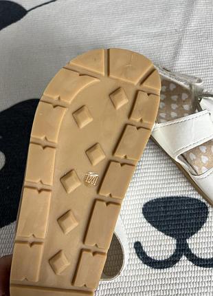 Сандалі matalan 8