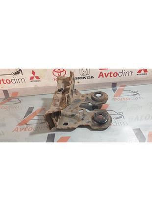 Кронштейн крепления переднего стабилизатора левый правый 4880930060 lexus is 2005-2013