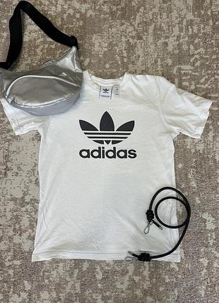 Футболка “adidas”