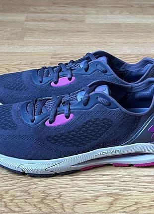 Кросівки under armour 39 розміру в ідеальному стані