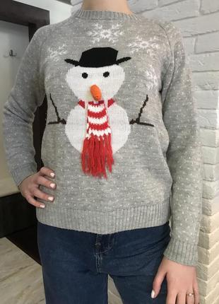 Новорічний светр з сніговиком1 фото