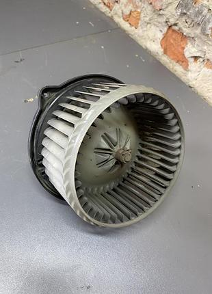 Моторчик обогревателя jeep grand cherokee wj (ay166100-0402)