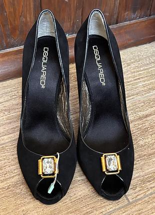 Вечерние туфли-лодочки от итальянского бренда dsquared2