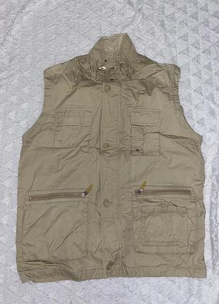 Жилетка чоловіча бежева з карманами xl-xxl легка