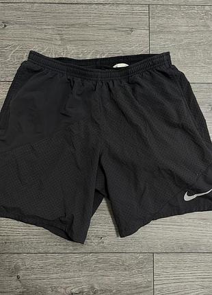 Чоловічі шорти для тренування nike