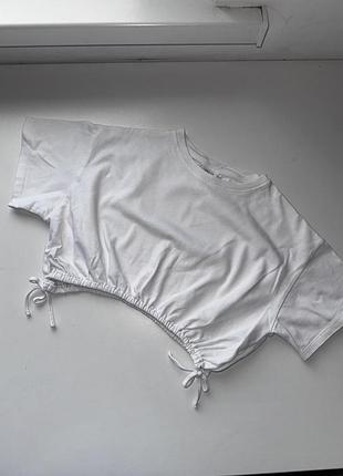 Вкорочена футболка zara