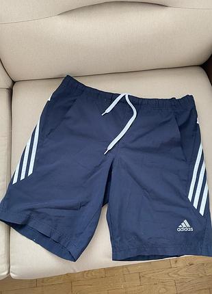 Чоловічі спортивні шорти adidas