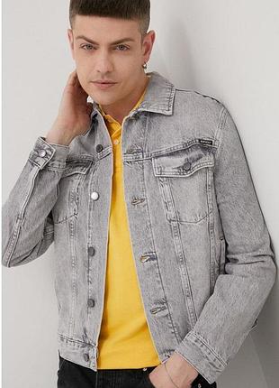 Красивая джинсовая куртка superdry англия.