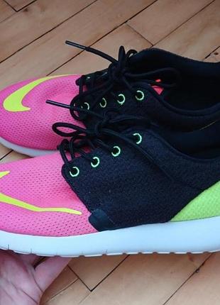 Беговые кроссовки от nike на лето