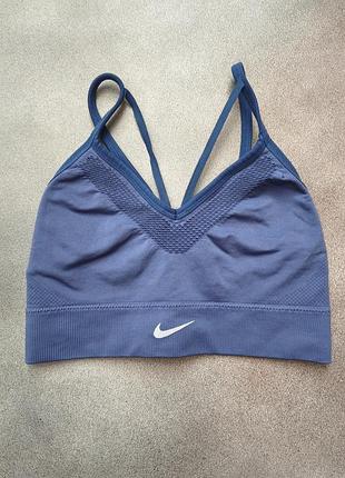 Спортивный женский топ nike