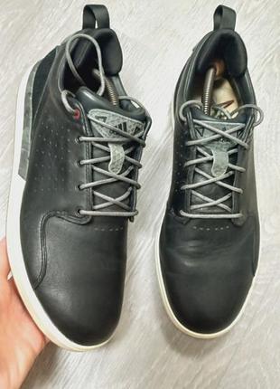 Шкіряні чоловічі кросівки adidas