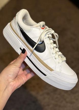 Жіночі оригінальні кросівки nike court legacy lift white 39 розмір (25см устілка) б/в