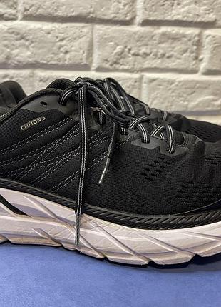 Чоловічі кросівки hoka