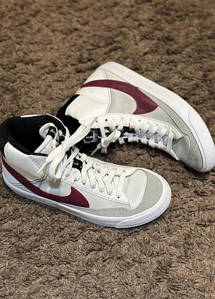 Жіночі оригінальні високі кросівки nike blazer 38 розмір (24 см устілка) б/в