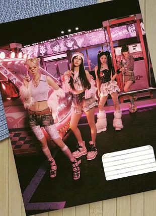 Тетрадь эспа aespa k-pop клетка на 18 листов (29720)