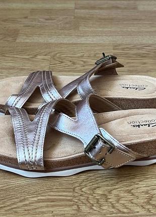 Шкіряні шльопанці clarks 41,5 розміру в ідеальному стані