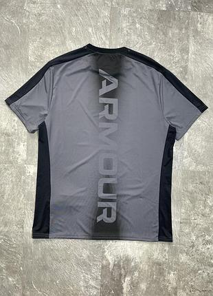 Спортивна футболка under armour андер армор з великим логотипом на спині сіра чоловіча тренувальна бігова для залу тенісу фітнесу оригінал l