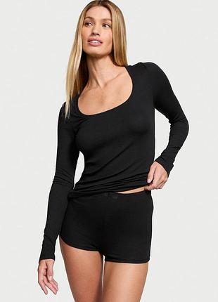 Женская пижама (шорты + лонгслив) victoria's secret (2225177153525) sosofttm modal ribbed scoop long-sleeve shortie set xl черная