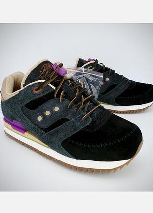 Зручні кросівки з колаборації saucony