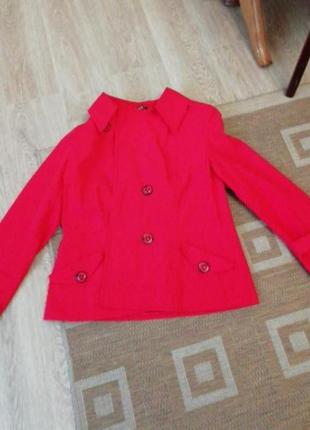 Куртка червона, пальто, жакет4 фото