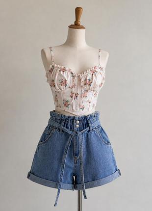Комплект: топ bershka (m) + шорты eur 38 (m)
продаю комплект: корсетный💥