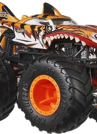 Hot wheels monster trucks тигровая акула tiger shark из набора ggc61 1:64 scale die-cast ultimate chaos