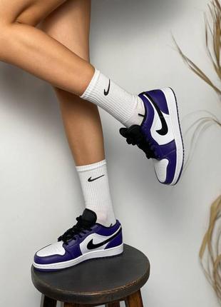 Мужские кроссовки nike air jordan 1 low court purple