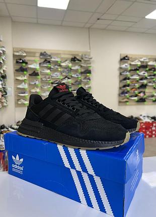 Мужские кроссовки adidas black, 
дышащая сетка,легкая замша вьетнам 
в коробках , 
арматизирующая подошва, укрепленная пятка.
44-27,5см