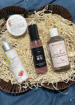 Подарунковий набір для догляду за тілом / набір spa-засобів для догляду за тілом