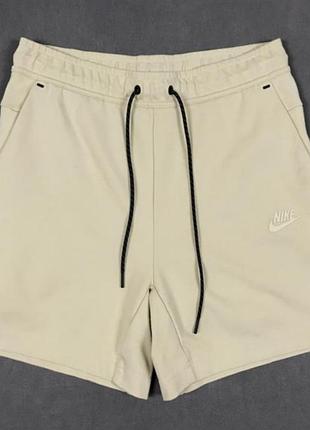 Шорти nike tech fleece l